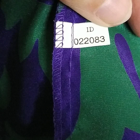 Vintage Victoria's Secret Gold Label Robe - Picture 8 of 16